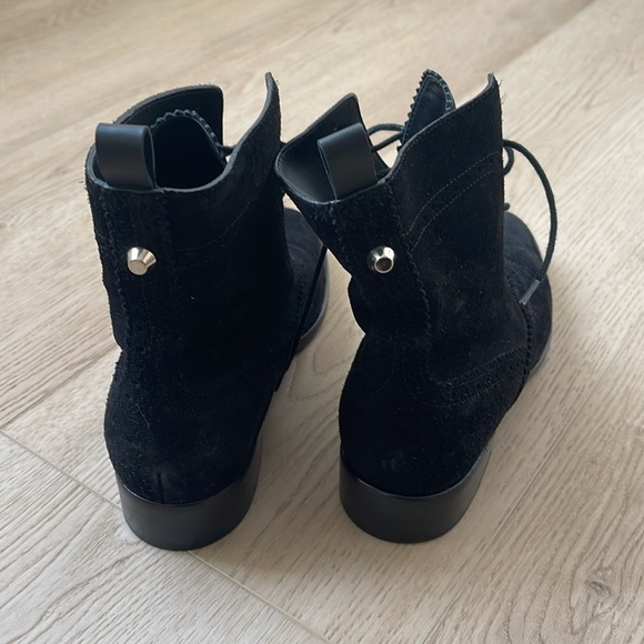 Balenciaga suede and leather boots - Picture 2 of 4